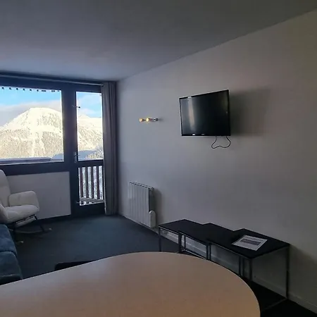 Renove Au Pied Des Pistes Avec Balcon Et Tv - Fr-1-181-2573 Apartmán *