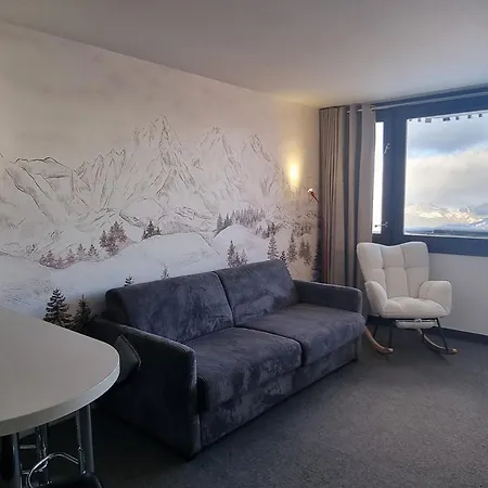 Renove Au Pied Des Pistes Avec Balcon Et Tv - Fr-1-181-2573 *