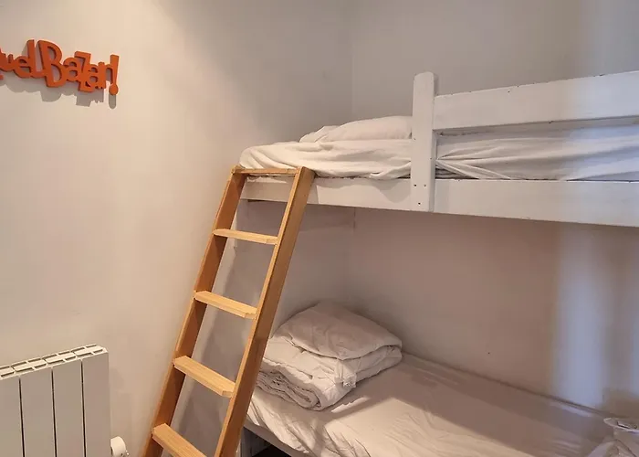 Renove Au Pied Des Pistes Avec Balcon Et Tv - Fr-1-181-2573 Ла-Плань